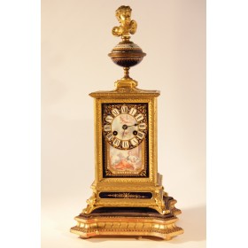 Антикварные каминные часы с фарфоровыми Севрскими вставками