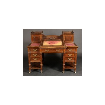 Старинный викторианский письменный стол