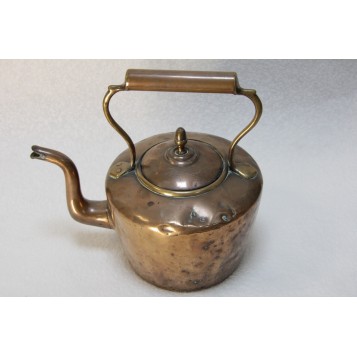 Старинный медный чайник,Англия, XIX век