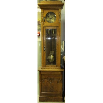 Cтаринные напольные часы в стиле Модерн мастера Гюстава Бейкерка