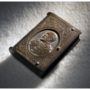 Купить в подарок антикварный футляр для спичек эпохи King Edward VII