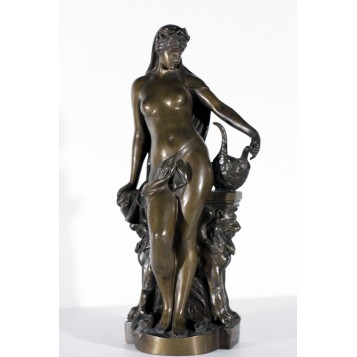 Старинная бронзовая скульптура в классическом стиле купить в подарок и для украшения интерьера