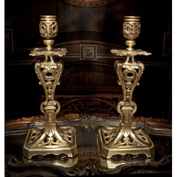 Старинная пара ритуальных масонских свечников XIX века