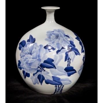 Восточный антиквариат, китайский фарфор, ваза Пионы