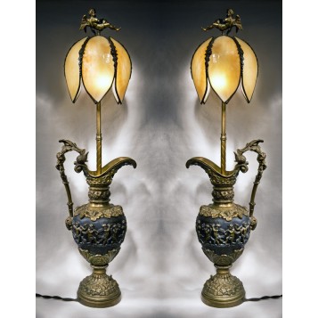 Пара ламп с кувшинами из старинной бронзы - Купидоны