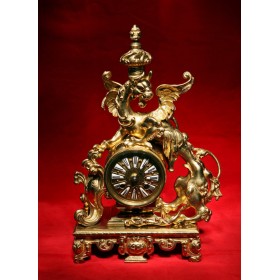 Купить в подарок антикварные часы Welsh Dragon для украшения интерьера