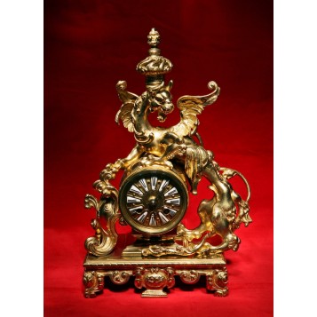 Купить в подарок антикварные часы Welsh Dragon для украшения интерьера