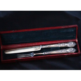 Антикварный серебряный походный набор(вилка и нож),Англия, 1834 год