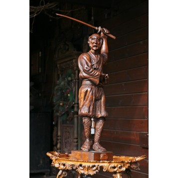 Антикварная скульптура самурай Святой меча