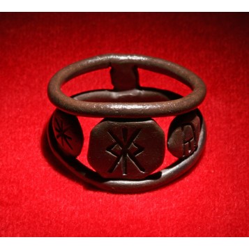 Антикварное кольцо скандинавского Тула bind-runir В