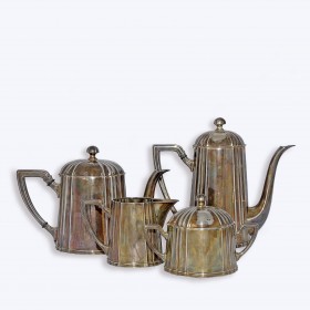 Антикварный серебряный чайно-кофеный сервиз из 4-х предметов