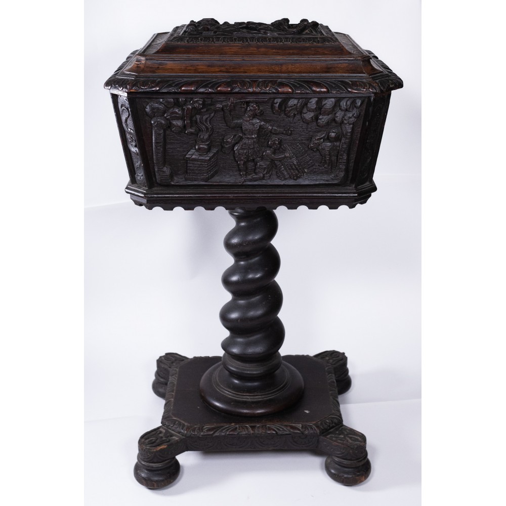 Чагый столик старинный. Чайный столик XVIII века. Стол чайный старый. Название столов. Имя столик