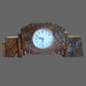 Деревянные часы с абрамцевской резьбой