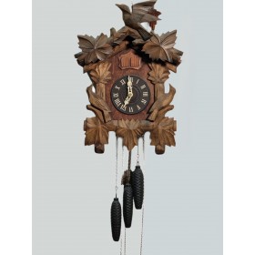 Старинные часы с кукушкой с четвертным боем