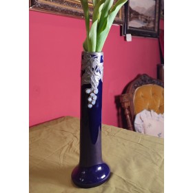 Антикварная керамическая ваза в стиле модерн