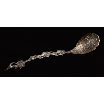 Английская антикварная серебряная ложка для пудинга