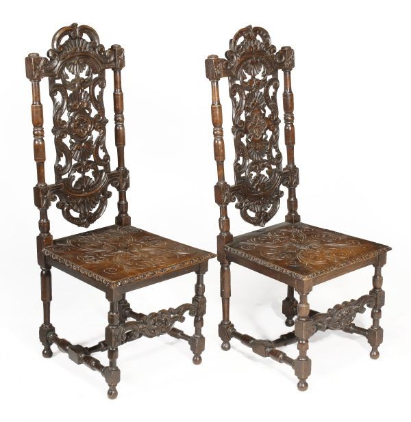 старинные викторианские стулья